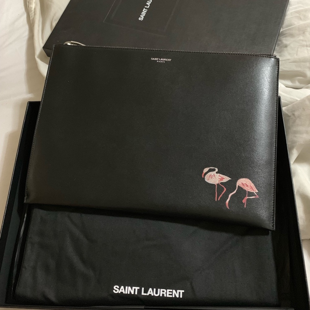 AUTHENTIC Saint Laurent clutch